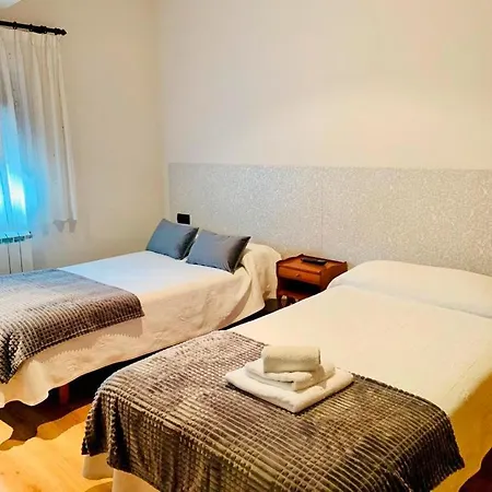 Restaurante Marrojo Sanabria 게스트하우스 Requejo